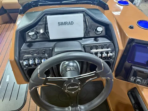 2027 Bentley Elite 223 Quad Lounge Tritoon