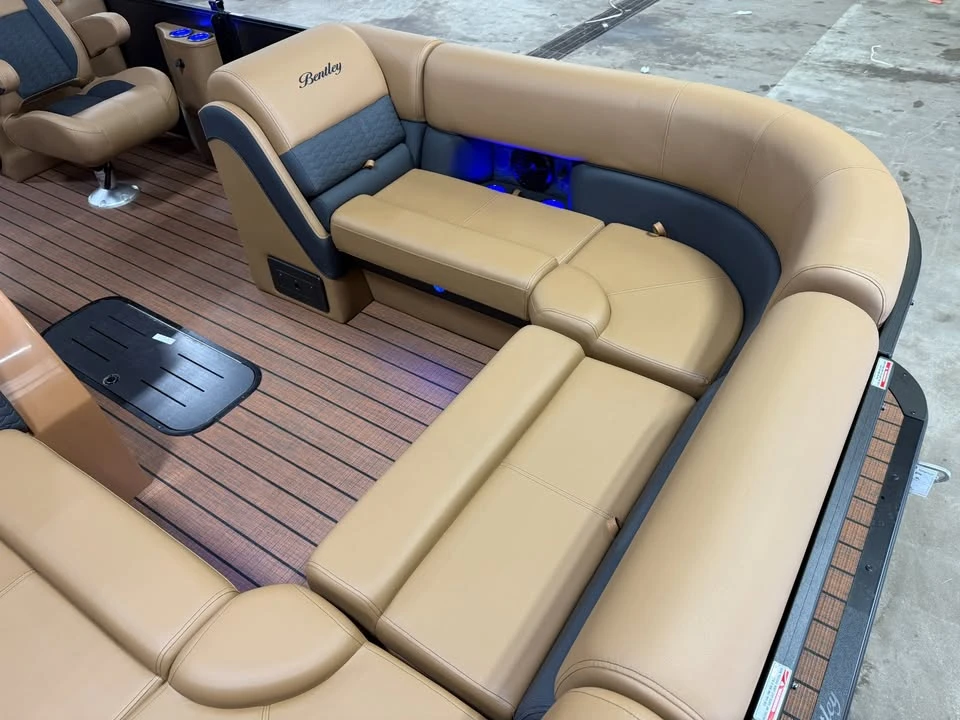 2027 Bentley - Image 10 of 20