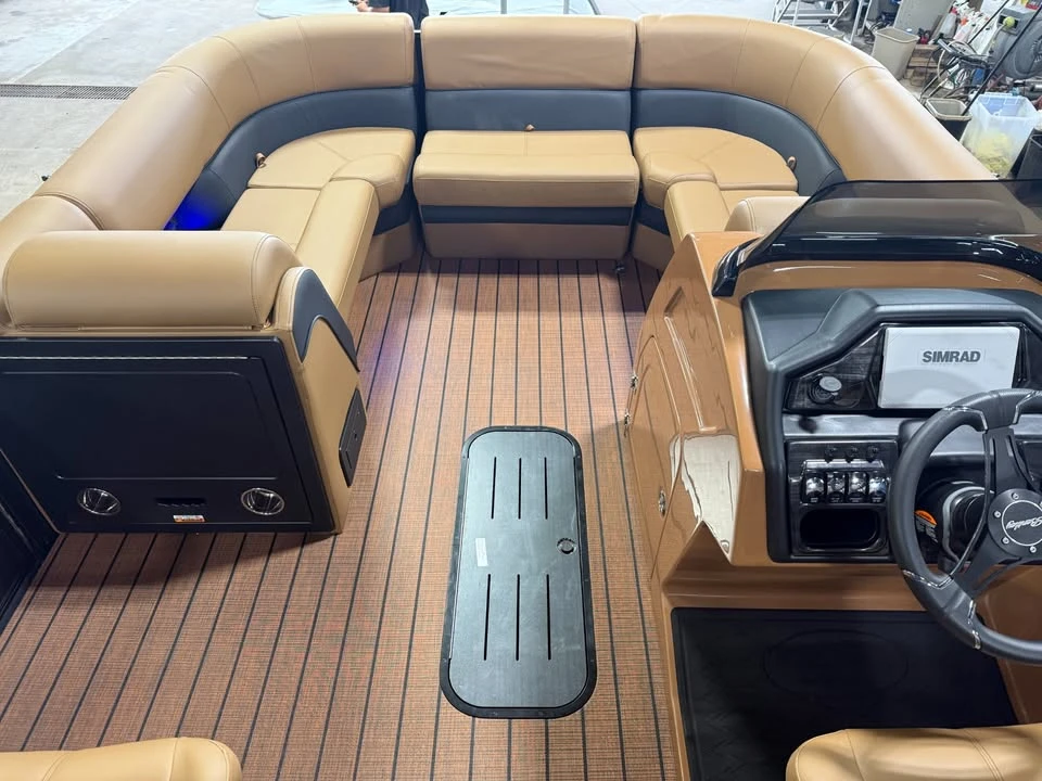 2027 Bentley - Image 11 of 20