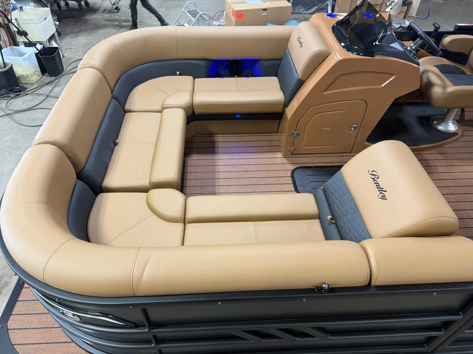 2027 Bentley - Image 3 of 20