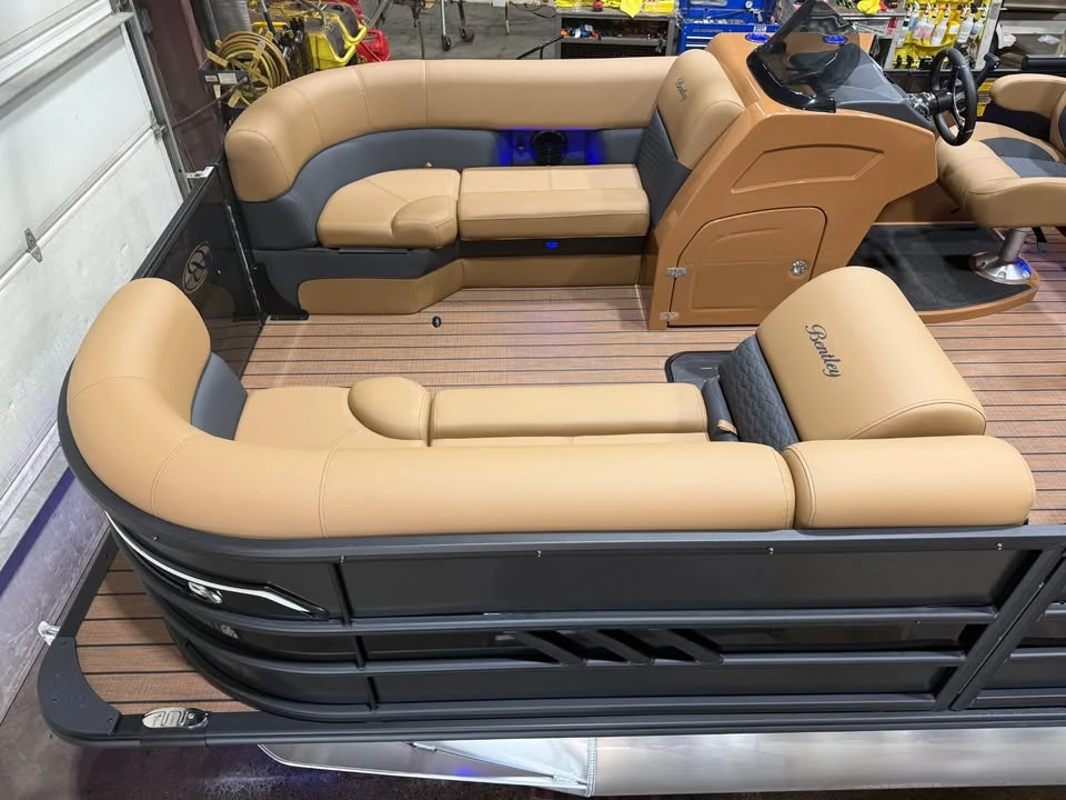 2027 Bentley - Image 3 of 20
