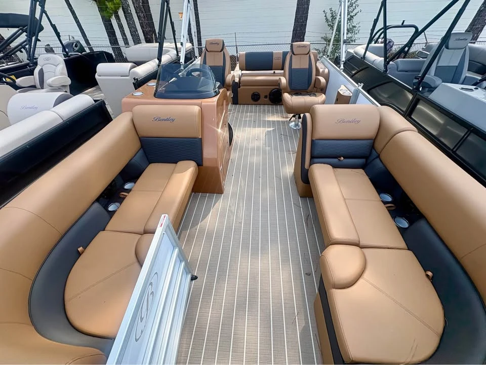 2027 Bentley - Image 3 of 8