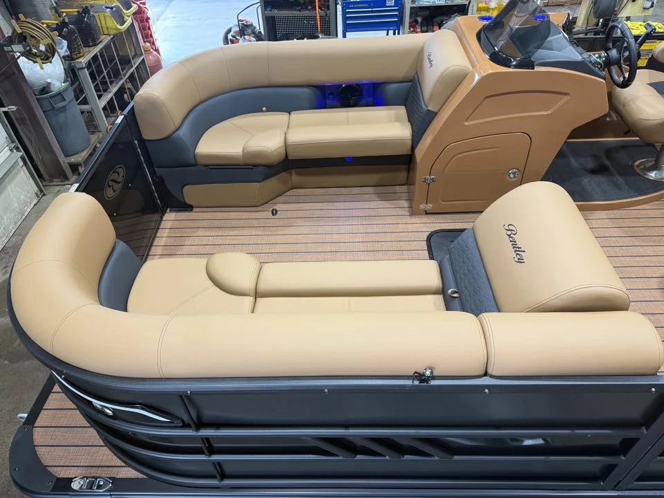 2027 Bentley - Image 2 of 20