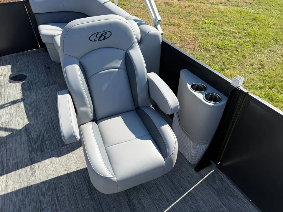 2027 Bentley - Image 10 of 20
