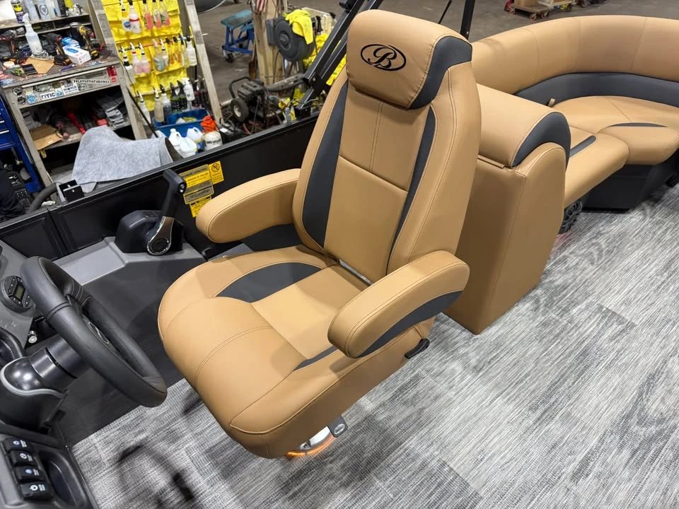 2027 Bentley - Image 12 of 19