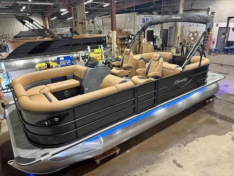 2027 Bentley Legacy 220 Navigator Quad Lounge Pontoon