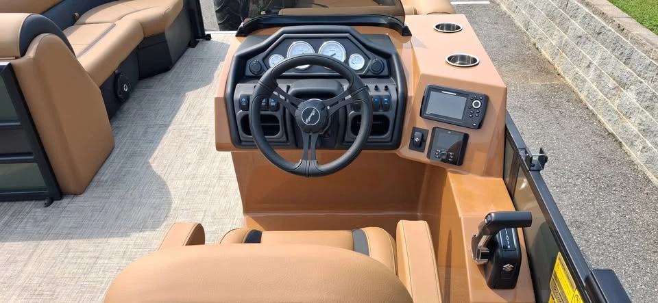 2027 Bentley - Image 6 of 10