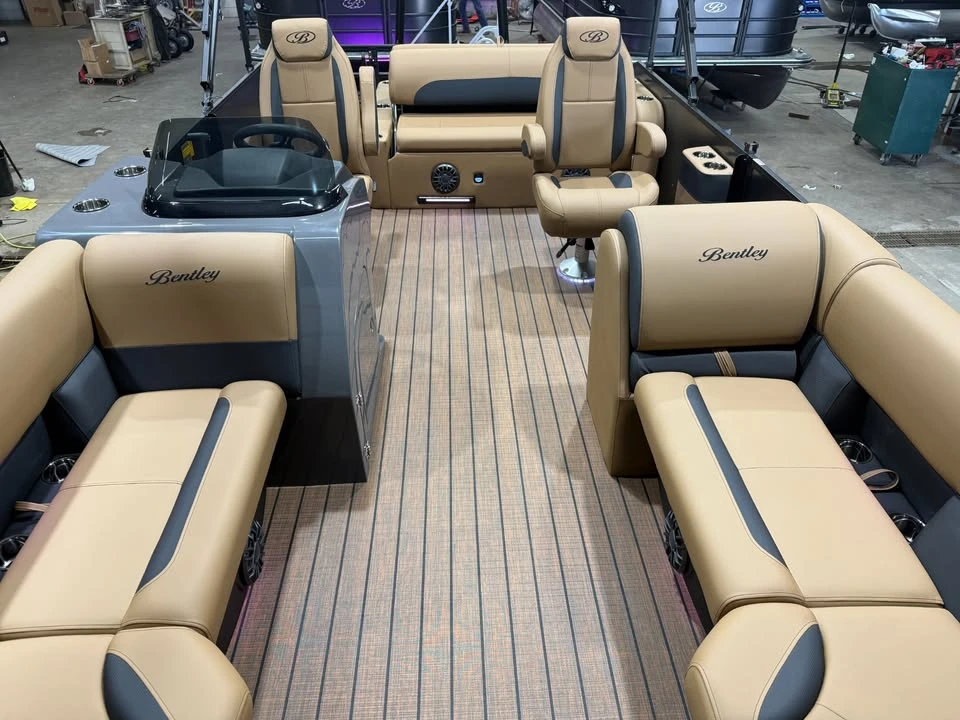 2027 Bentley - Image 6 of 20