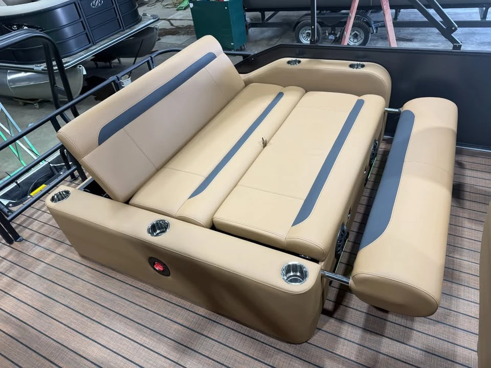 2027 Bentley - Image 14 of 20