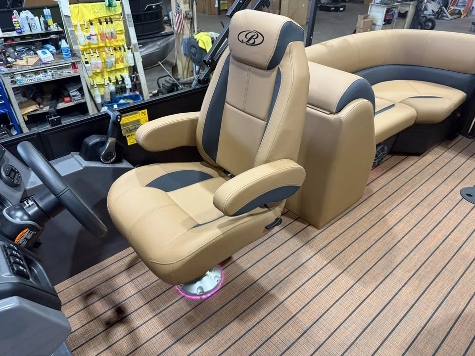 2027 Bentley - Image 11 of 20