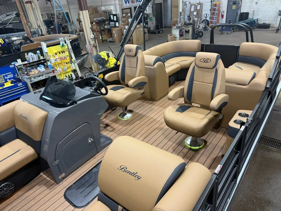 2027 Bentley - Image 3 of 20
