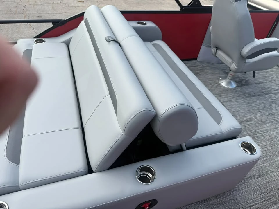 2027 Bentley - Image 15 of 18
