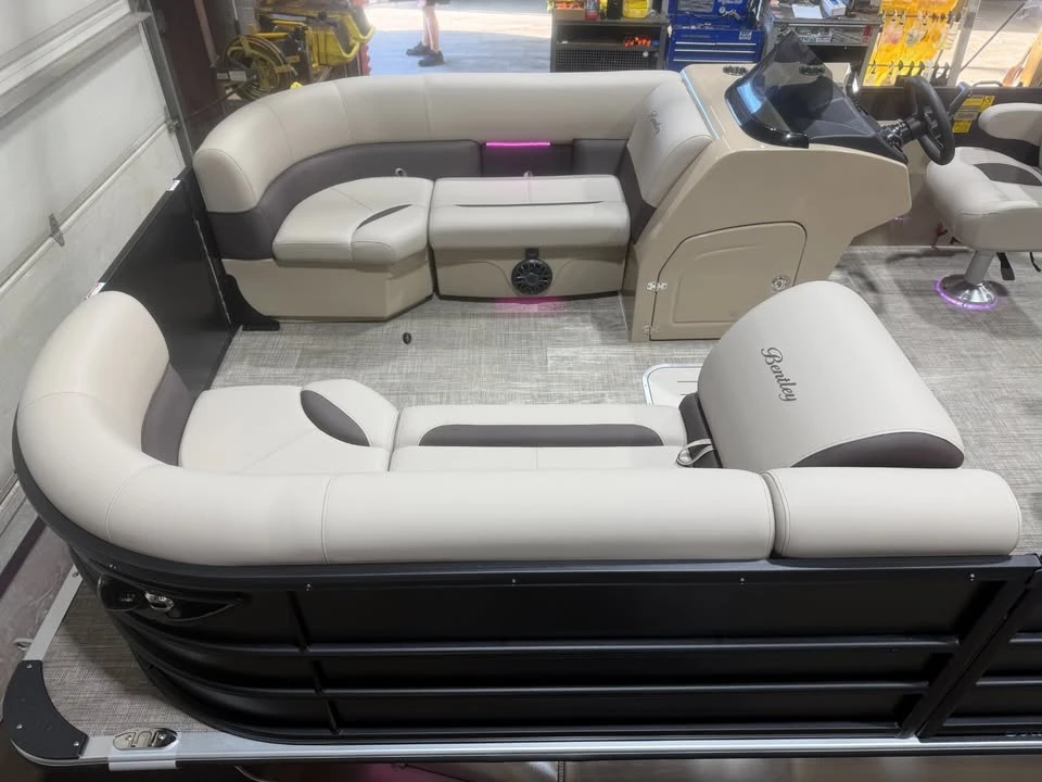 2027 Bentley - Image 2 of 20