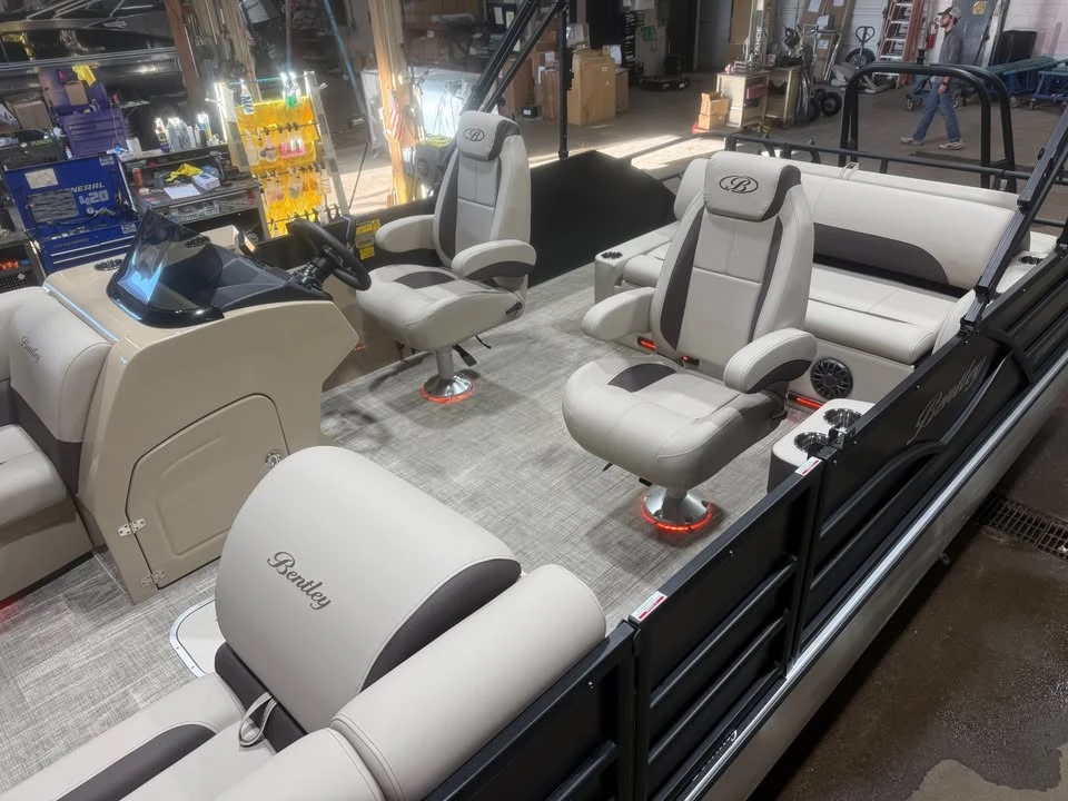 2027 Bentley - Image 3 of 20