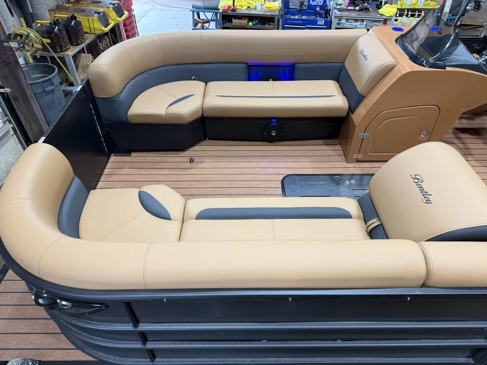 2027 Bentley - Image 2 of 20