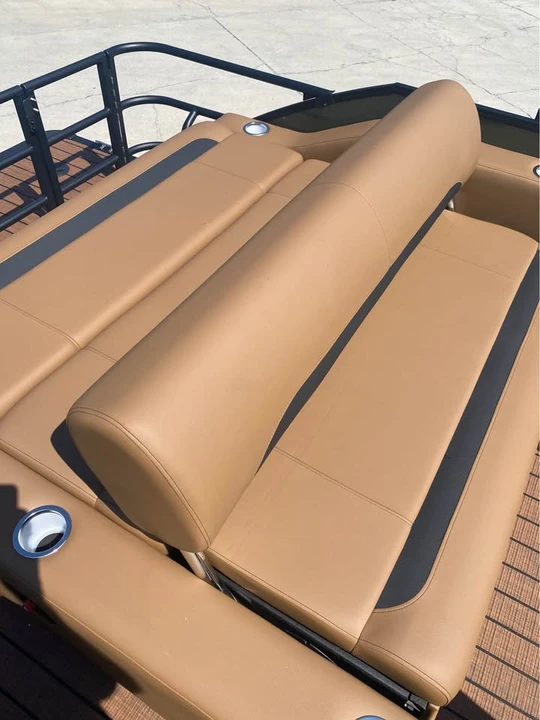 2027 Bentley - Image 19 of 20