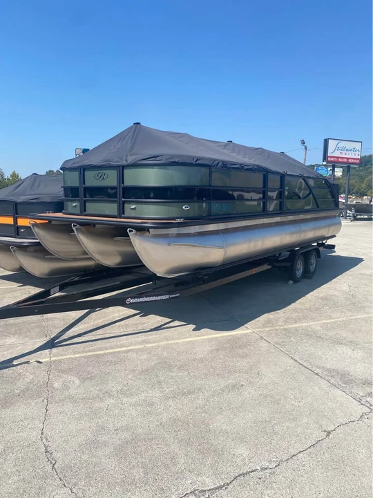 2027 Bentley - Image 2 of 20