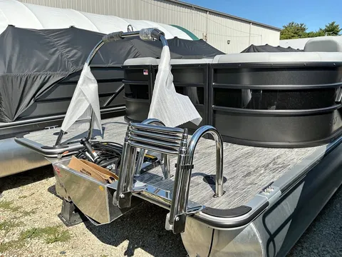 2027 Bentley Pontoons Bolt 223 Sport3 Chassis