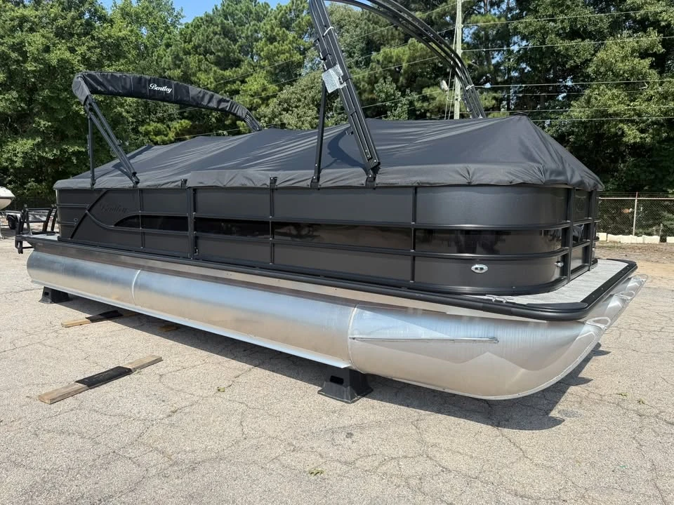 2027 Bentley - Image 4 of 20