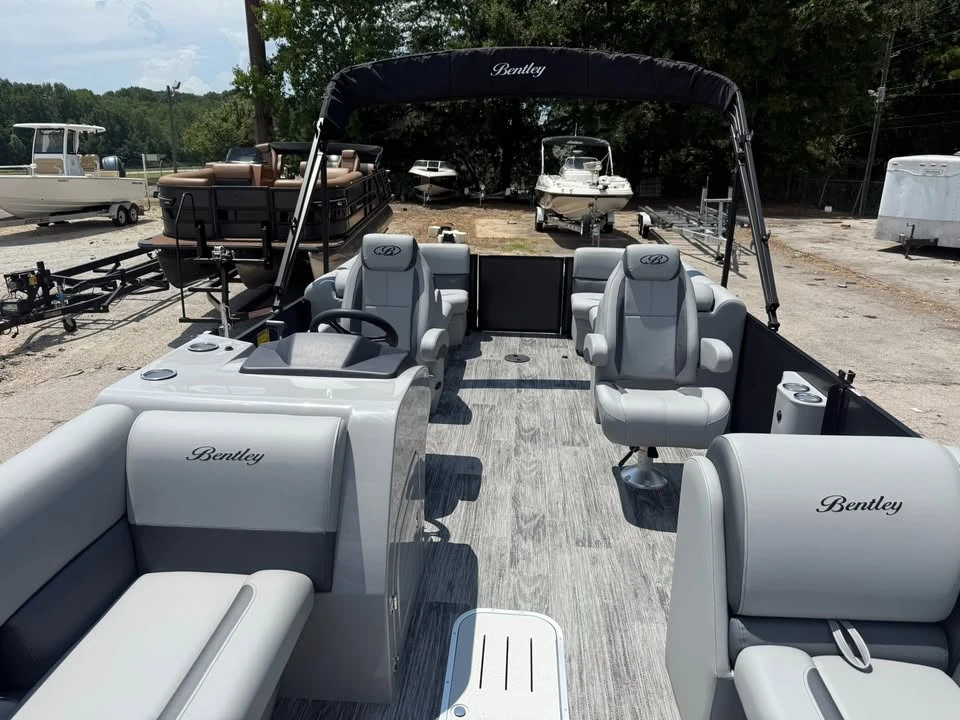 2027 Bentley - Image 6 of 20