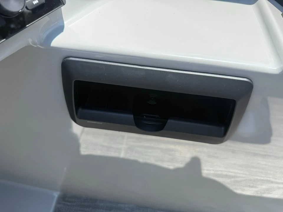 2027 Bentley - Image 10 of 20