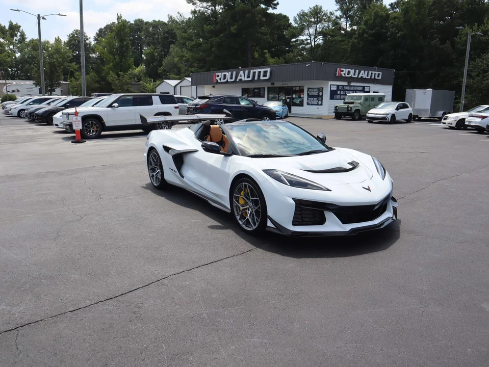 2027 Chevrolet Corvette C8 Grand Sport - Image 10 of 31