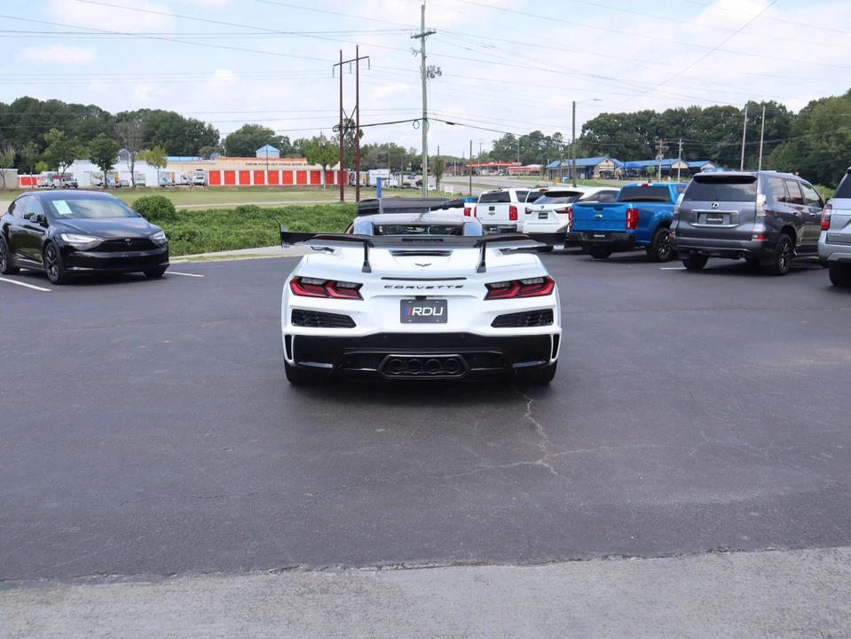 2027 Chevrolet Corvette C8 Grand Sport - Image 14 of 31