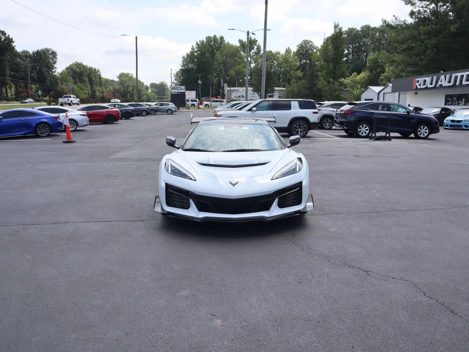 2027 Chevrolet Corvette C8 Grand Sport - Image 18 of 31
