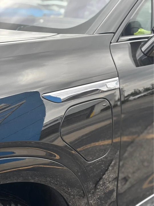 2027 Cadillac Vistiq - Image 9 of 9