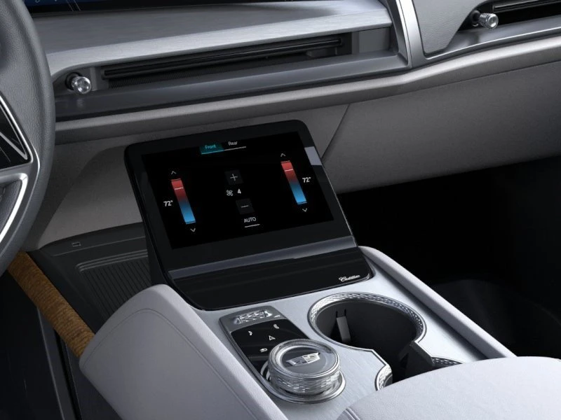2027 Cadillac Vistiq - Image 16 of 18