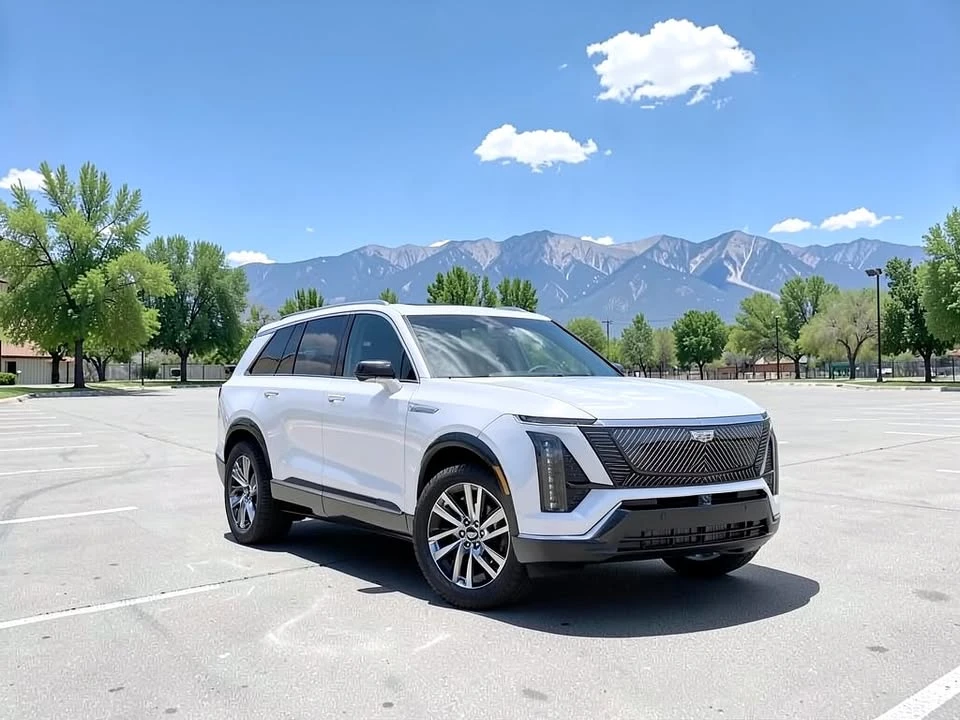 2027 Cadillac Vistiq - Image 7 of 18
