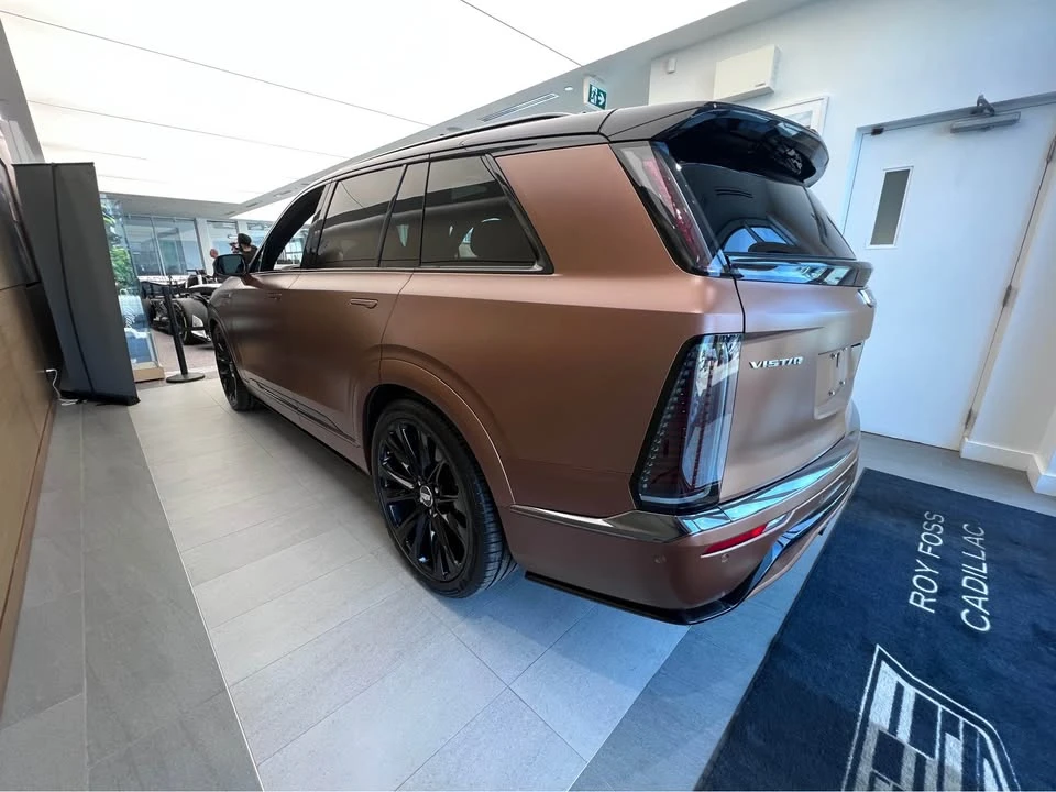 2027 Cadillac Vistiq - Image 6 of 10
