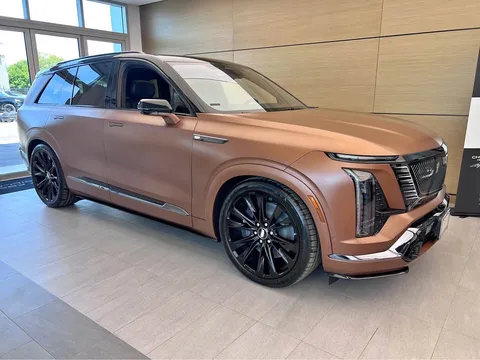 2027 Cadillac Vistiq Platinum