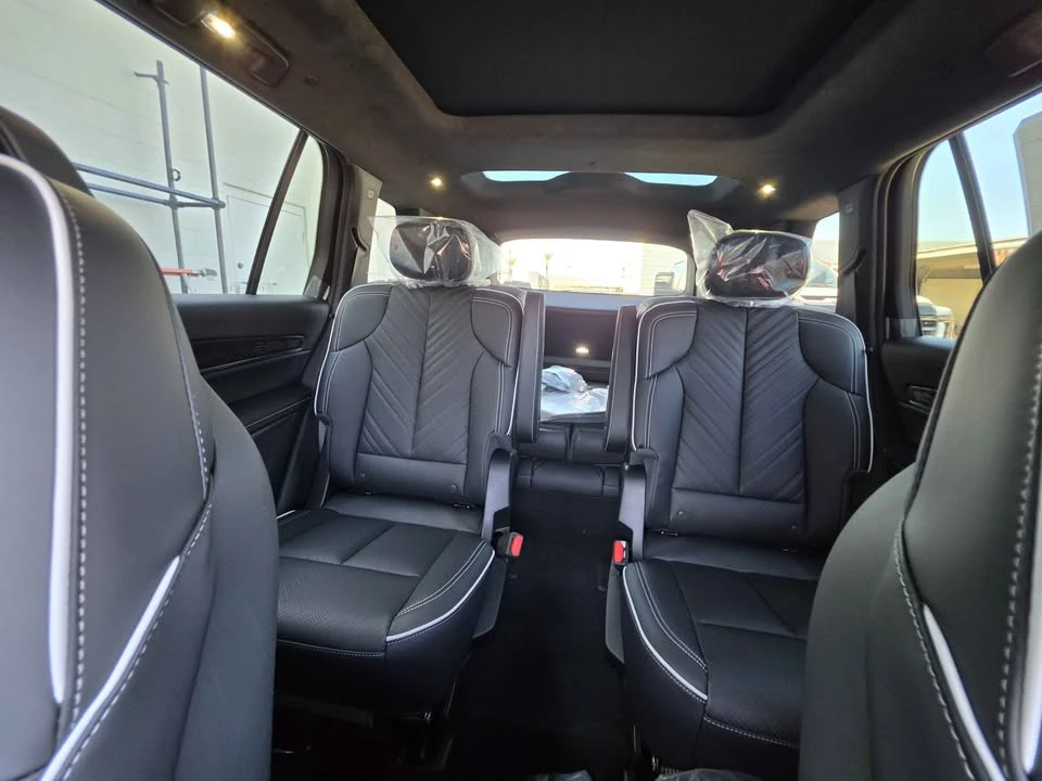 2027 Cadillac Vistiq - Image 9 of 10