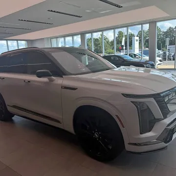 2027 Cadillac Vistiq Platinum