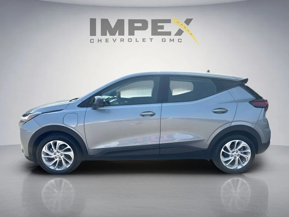 2027 Chevrolet Volt - Image 2 of 31