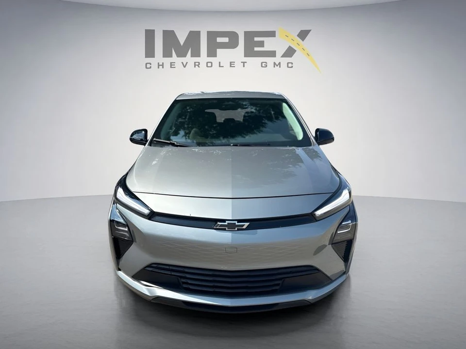 2027 Chevrolet Volt - Image 8 of 31