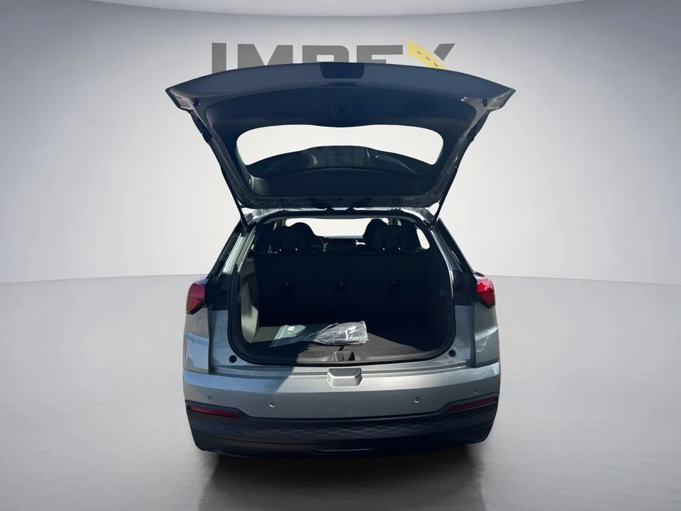 2027 Chevrolet Volt - Image 28 of 31