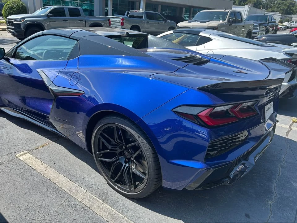 2027 Chevrolet Corvette C8 Z06 - Image 4 of 10