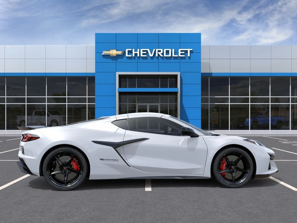 2027 Chevrolet Corvette C8 Grand Sport - Image 5 of 26