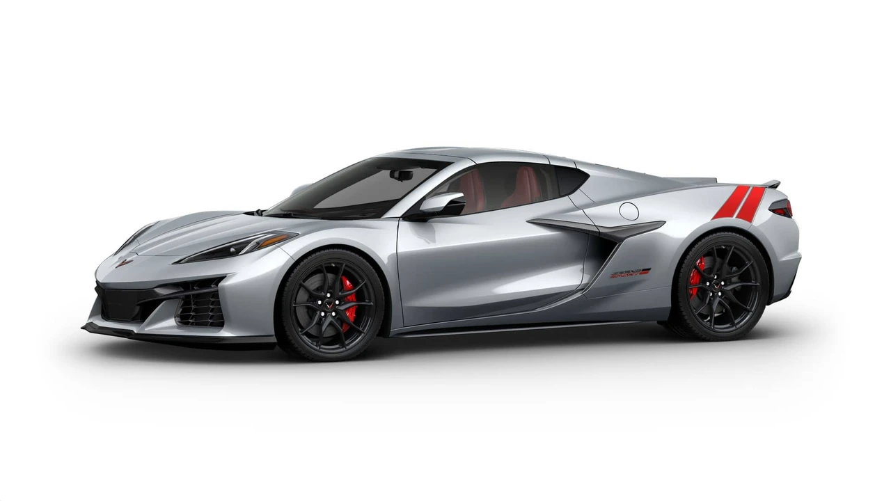 2027 Chevrolet Corvette C8 Grand Sport - Image 26 of 31