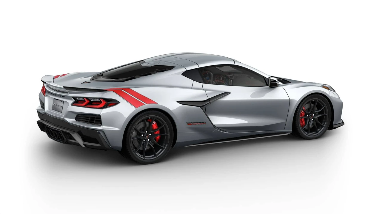 2027 Chevrolet Corvette C8 Grand Sport - Image 28 of 31