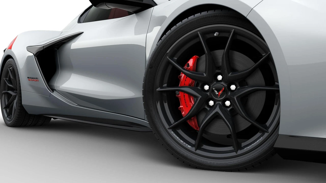 2027 Chevrolet Corvette C8 Grand Sport - Image 30 of 31