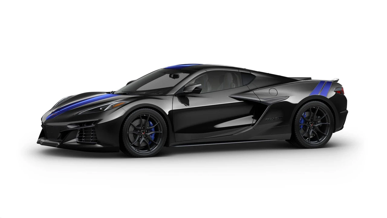 2027 Chevrolet Corvette C8 Grand Sport - Image 2 of 11