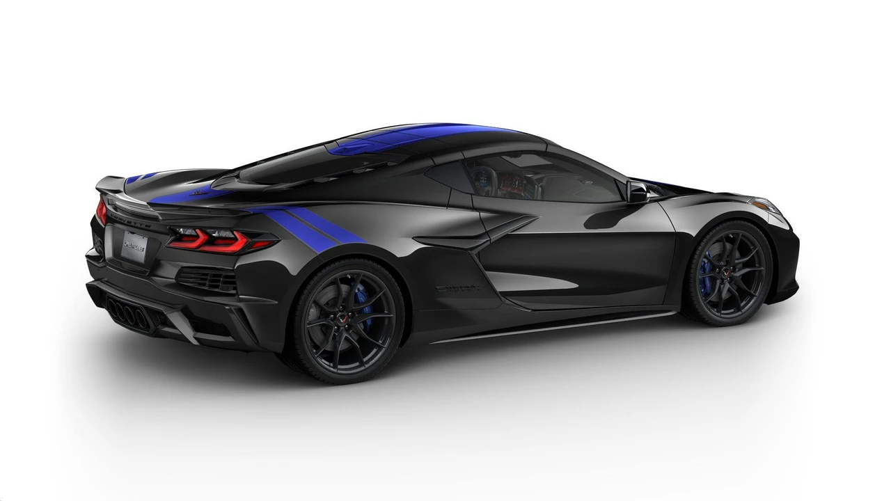 2027 Chevrolet Corvette C8 Grand Sport - Image 4 of 11