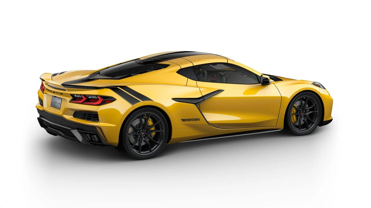 2027 Chevrolet Corvette C8 Grand Sport - Image 4 of 11