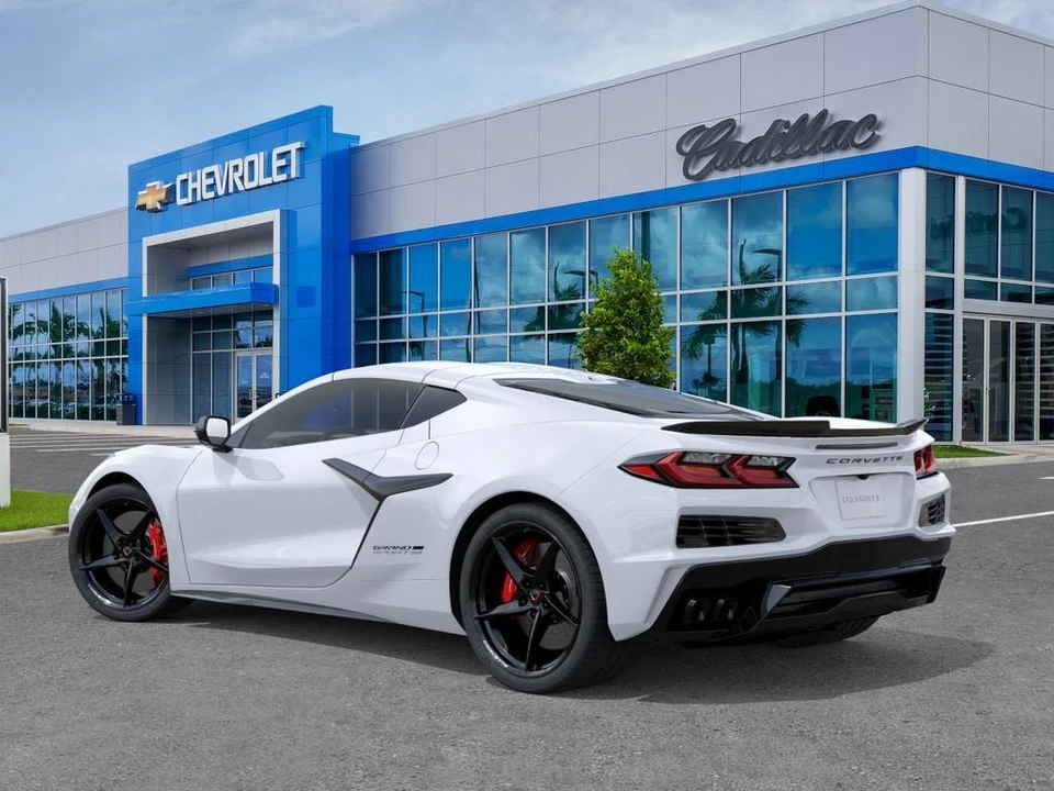 2027 Chevrolet Corvette C8 Grand Sport - Image 4 of 31