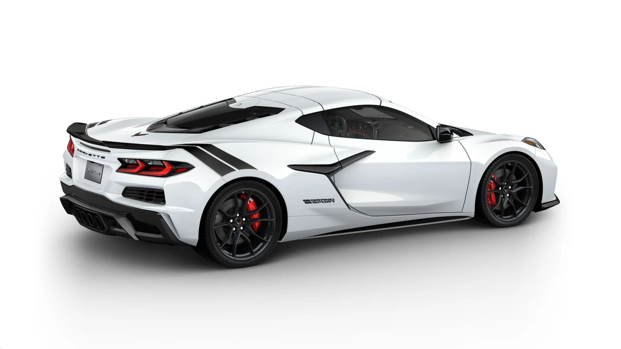 2027 Chevrolet Corvette C8 Grand Sport - Image 4 of 11