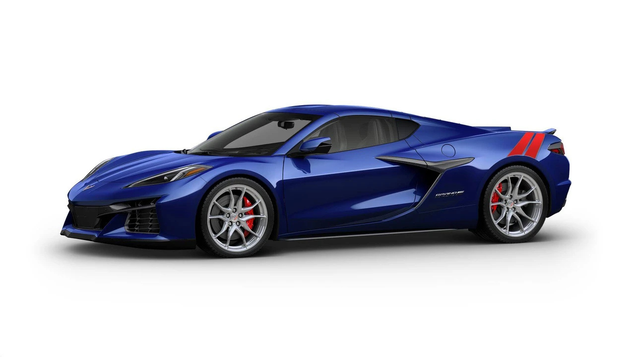 2027 Chevrolet Corvette C8 Grand Sport - Image 2 of 11