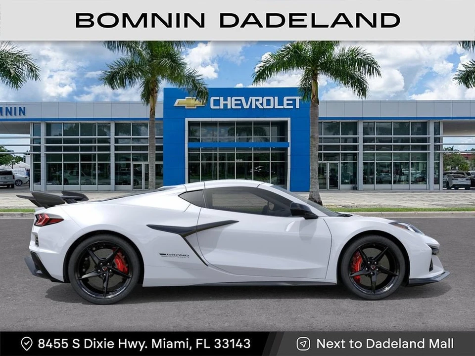 2027 Chevrolet Corvette C8 Grand Sport - Image 6 of 31